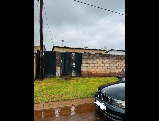 2 BEDROOM HOUSE FOR SALE IN KATLEHONG SOUTH
